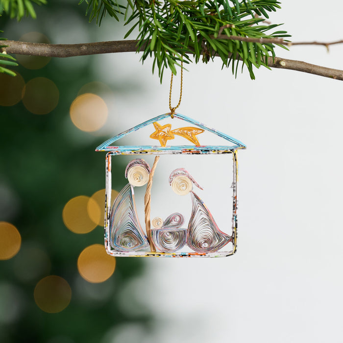 Quilled Nativity Ornament 1