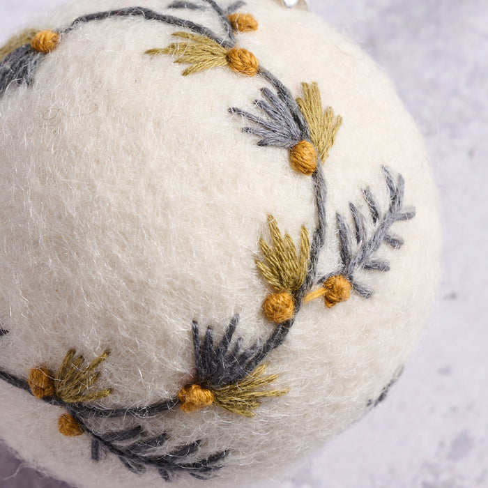 Lovely Wreath Embroidered Felt Ball Ornament 2