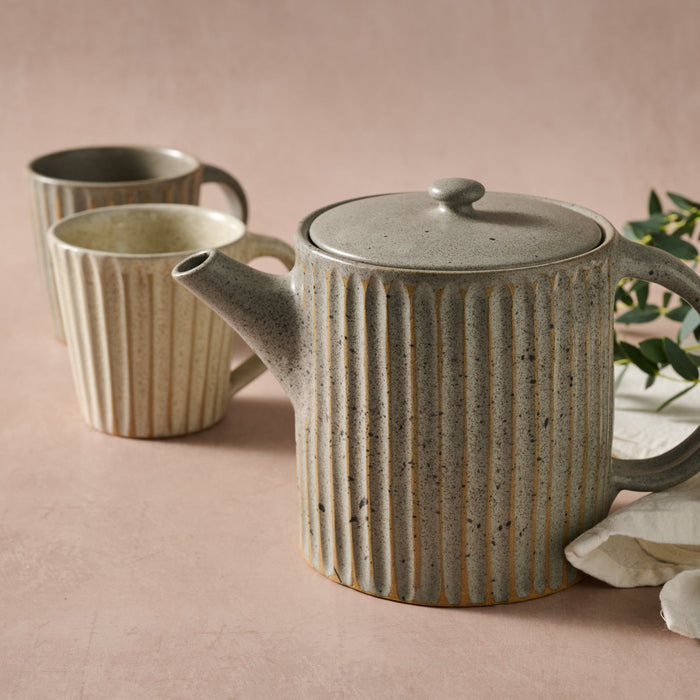 Sundara Fluted Ceramic Mug - Oatmeal 4