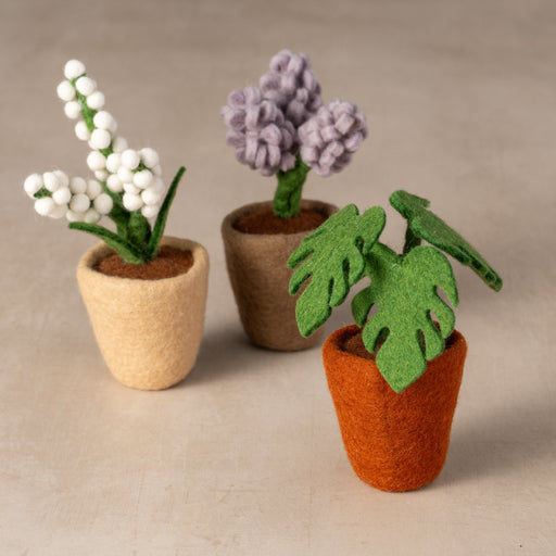 Felted Flower Pot - Leaves - Ten Thousand Villages