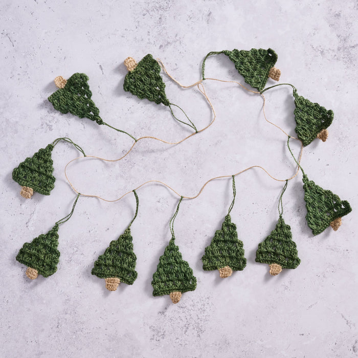 Holly Jolly Trees Crochet Garland 1