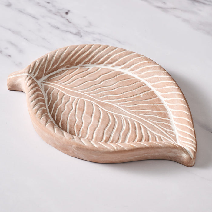 Pama Terracotta Leaf Bird Feeder 1