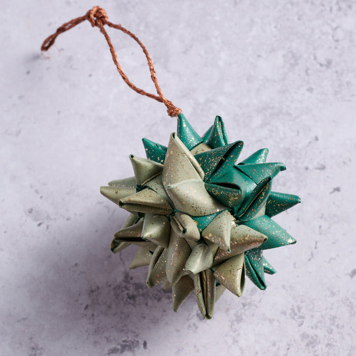 Supernova Folded Ball Ornament - Green 2