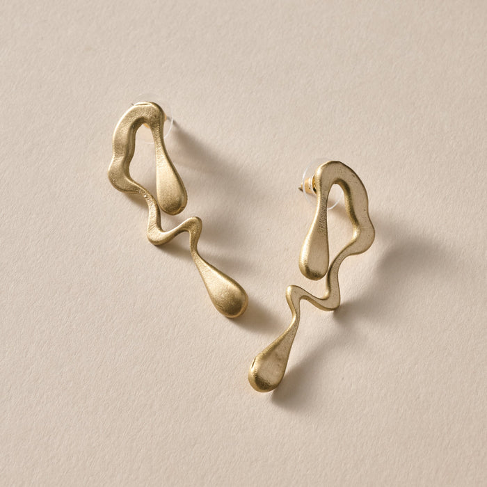 Jhanvi Organic Shaped Dangle Earrings 2