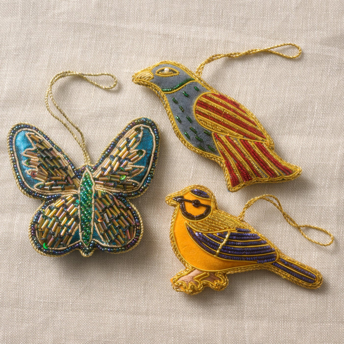 Kalyani Flocked Bird Ornament - Striped Wing 4