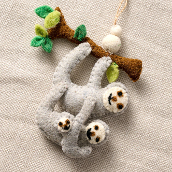 Shya Sloth Family Ornament 3