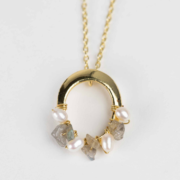 Moti Mini Pearl Pendant Necklace 3