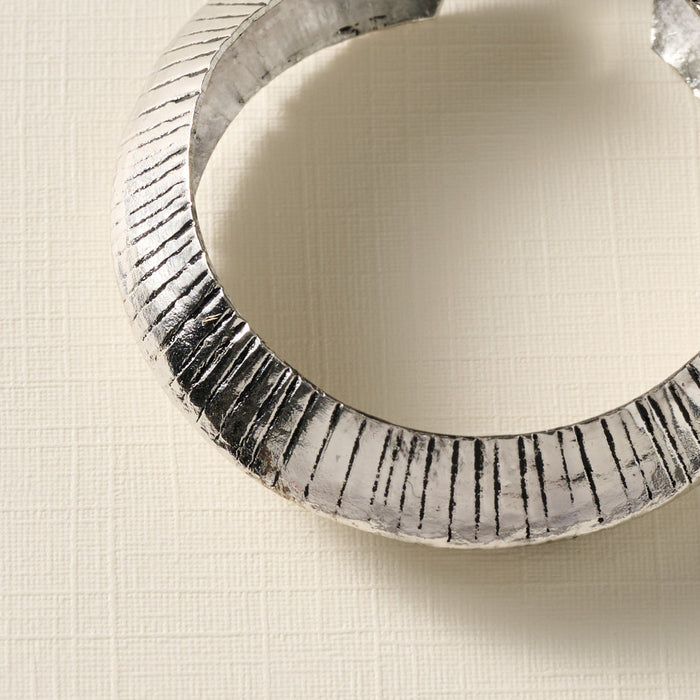 Mira Etched Hoop Earrings 5