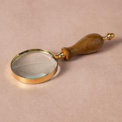 Pakadana Magnifying Glass