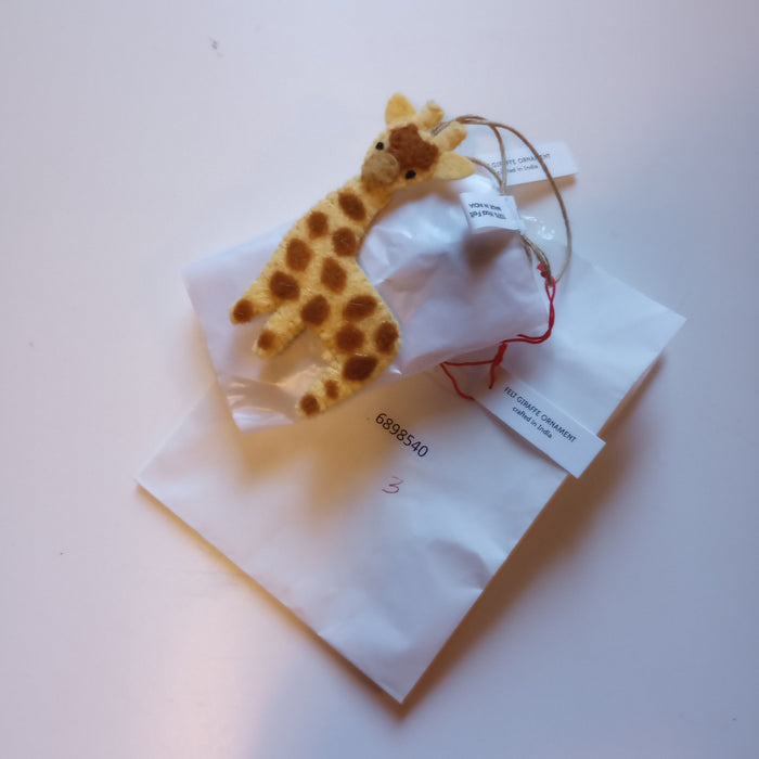 Felt Giraffe Ornament 4