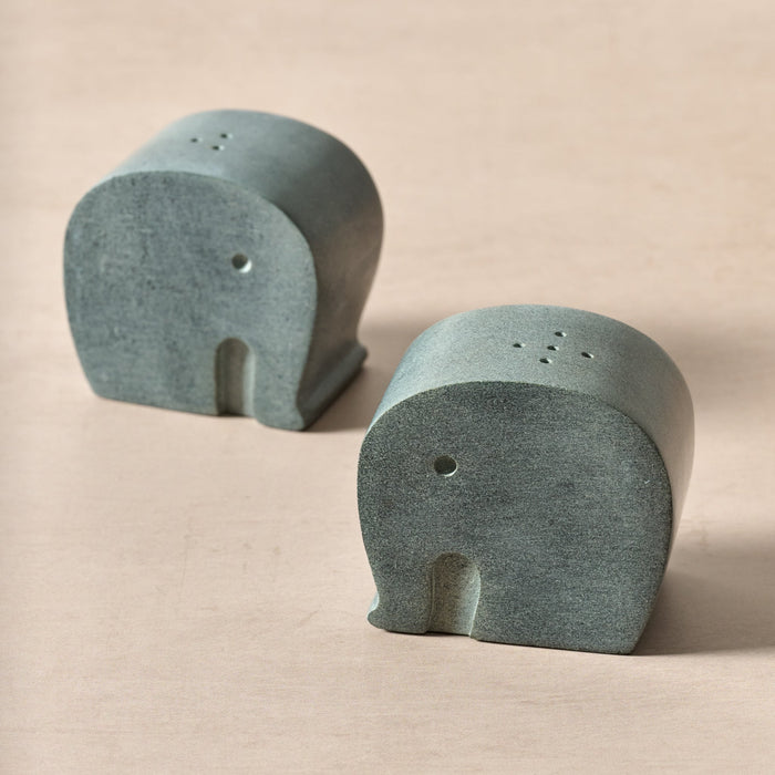 Elephant Salt & Pepper Shakers 1