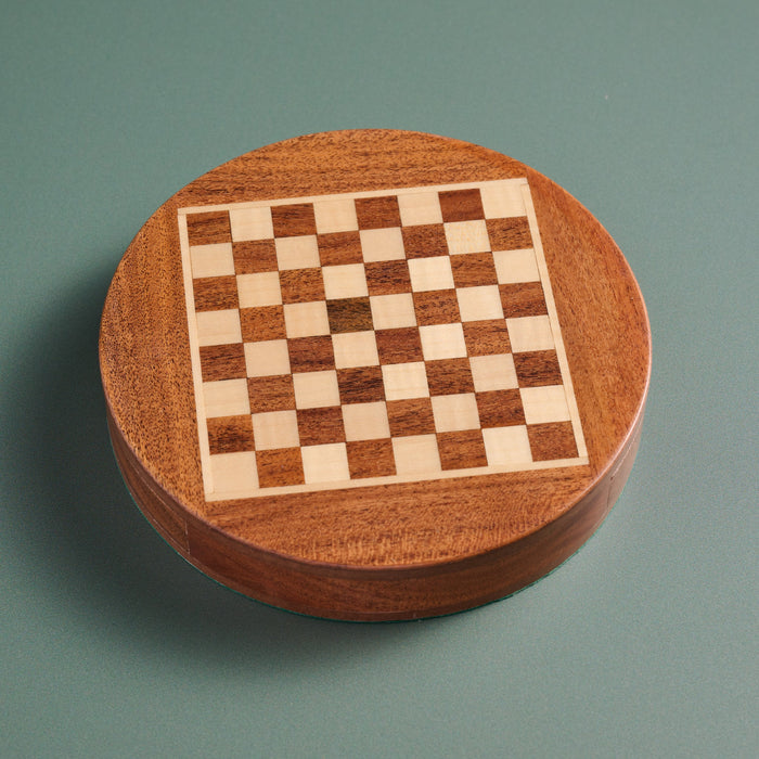 Acacia Wood Round Magnetic Chess Set 3