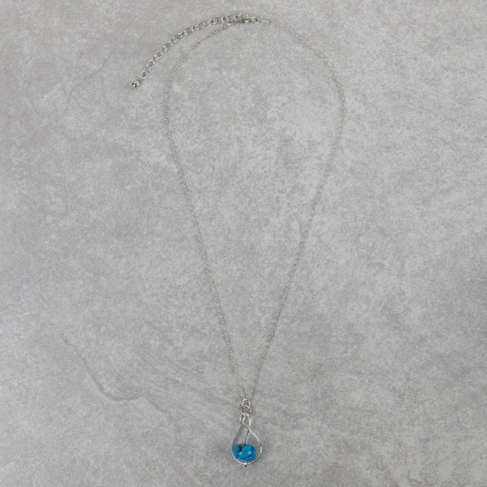 Isai Pendant Necklace 2