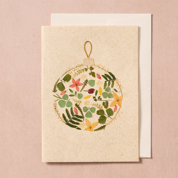 Makulay Pressed Flower Ornament Christmas Card 1