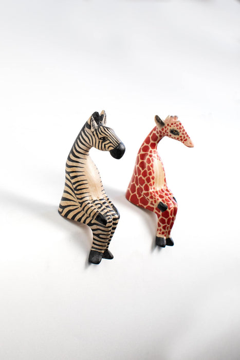 Little Giraffe Shelf Sitter 2