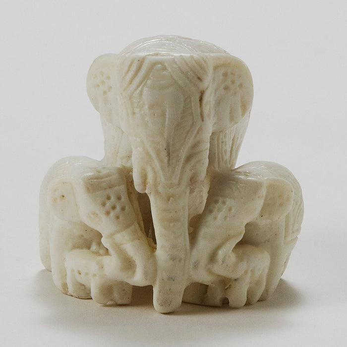 Elephant Family Statue 3