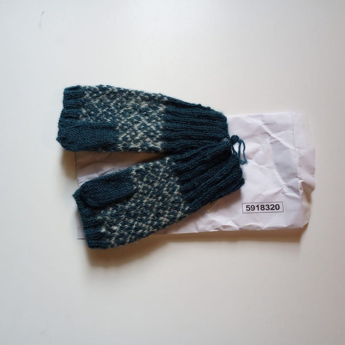 Toasty Teal Convertible Mittens 6