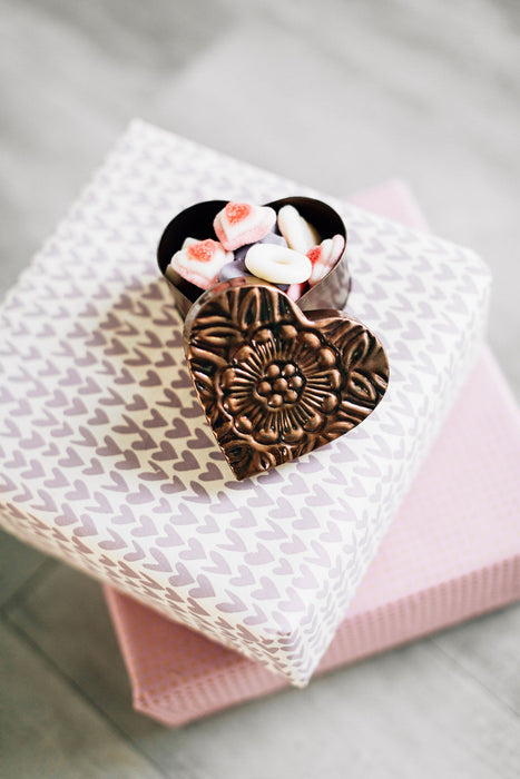 Many Hearts Gift Wrap 3