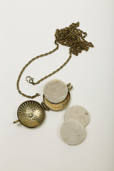 Aromatherapy Gold Necklace 2