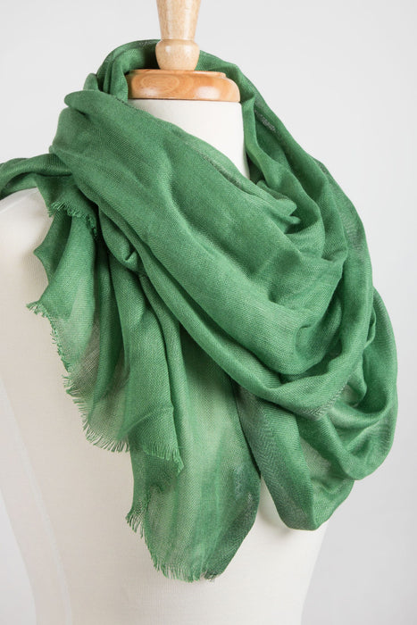 Embracing Beauty Scarf (Green) 3