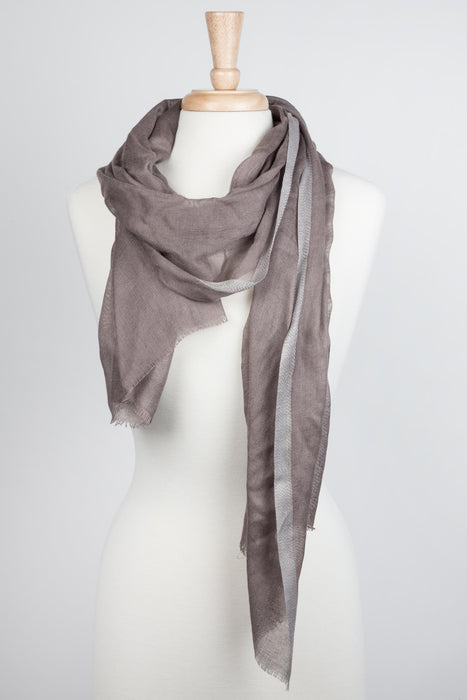 Embracing Beauty Scarf (Gray) 3