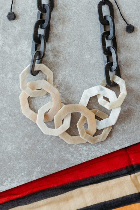 Lovely Links Necklace 3